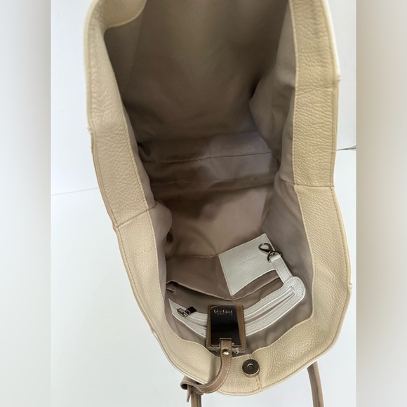 Claudia Firenze Pebble Leather Color Block Tote Bag - Picture 9 of 10